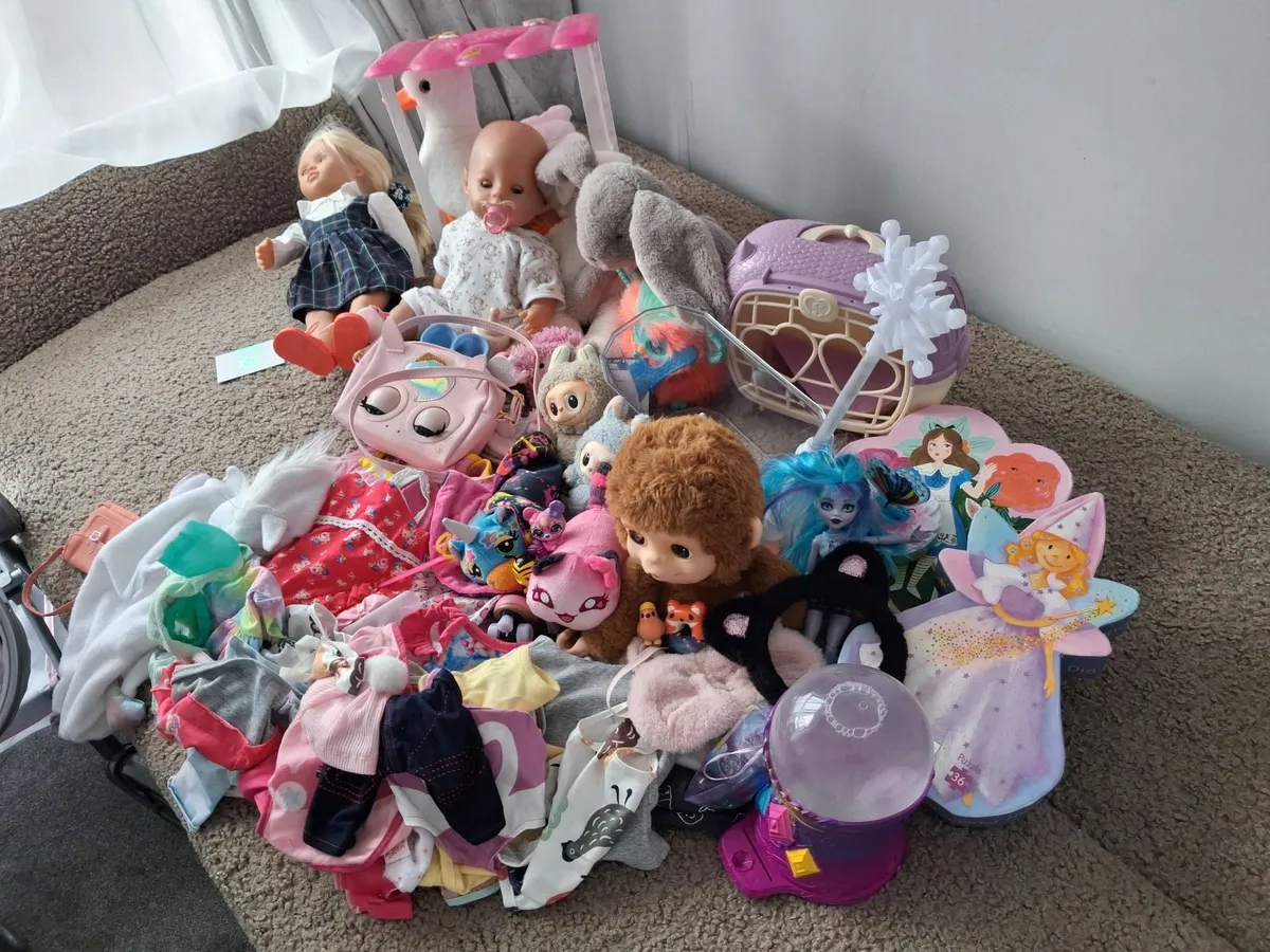 Toys - Image 4