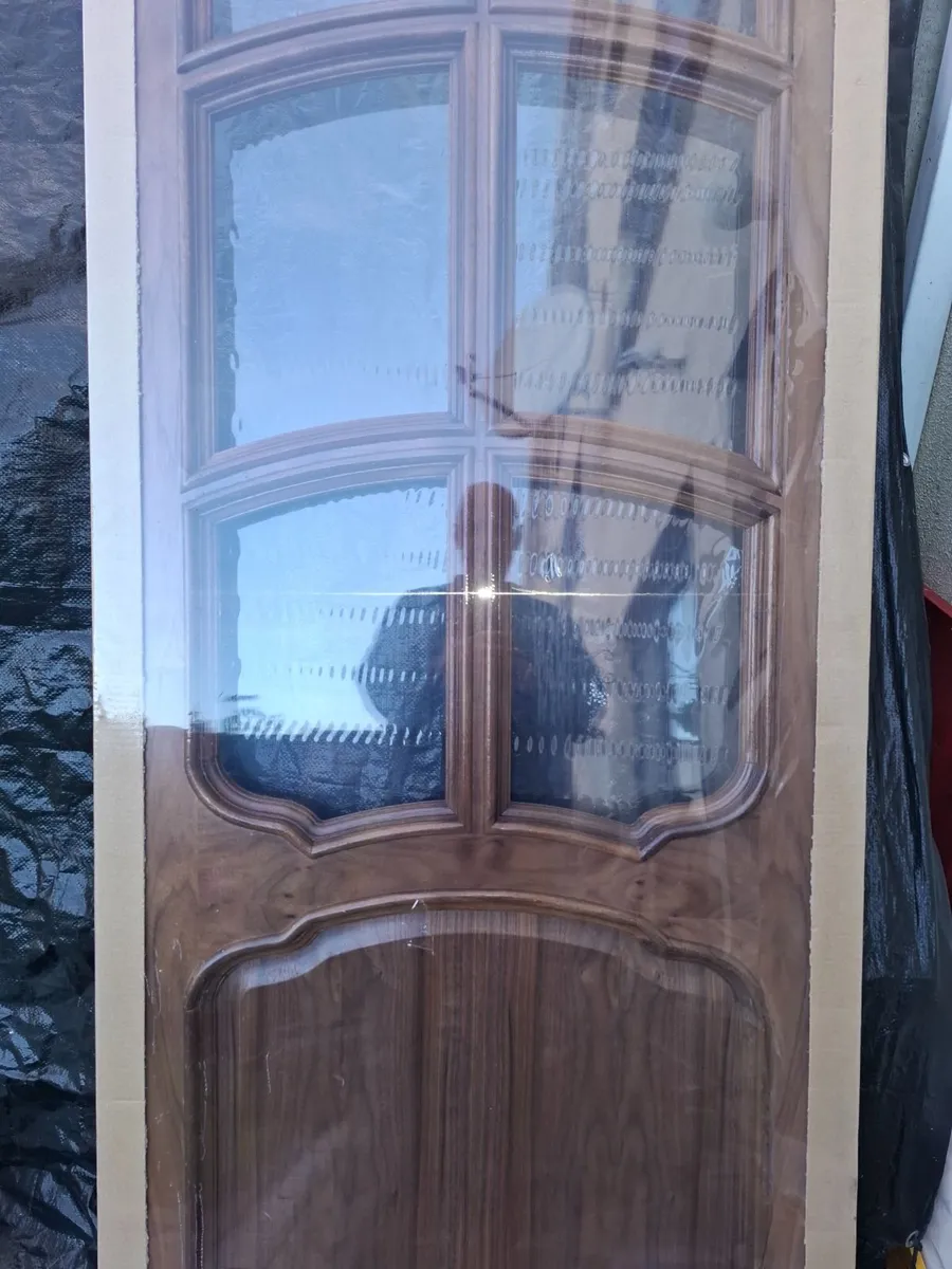 Deanta door  ,solid walnut ,new. - Image 2