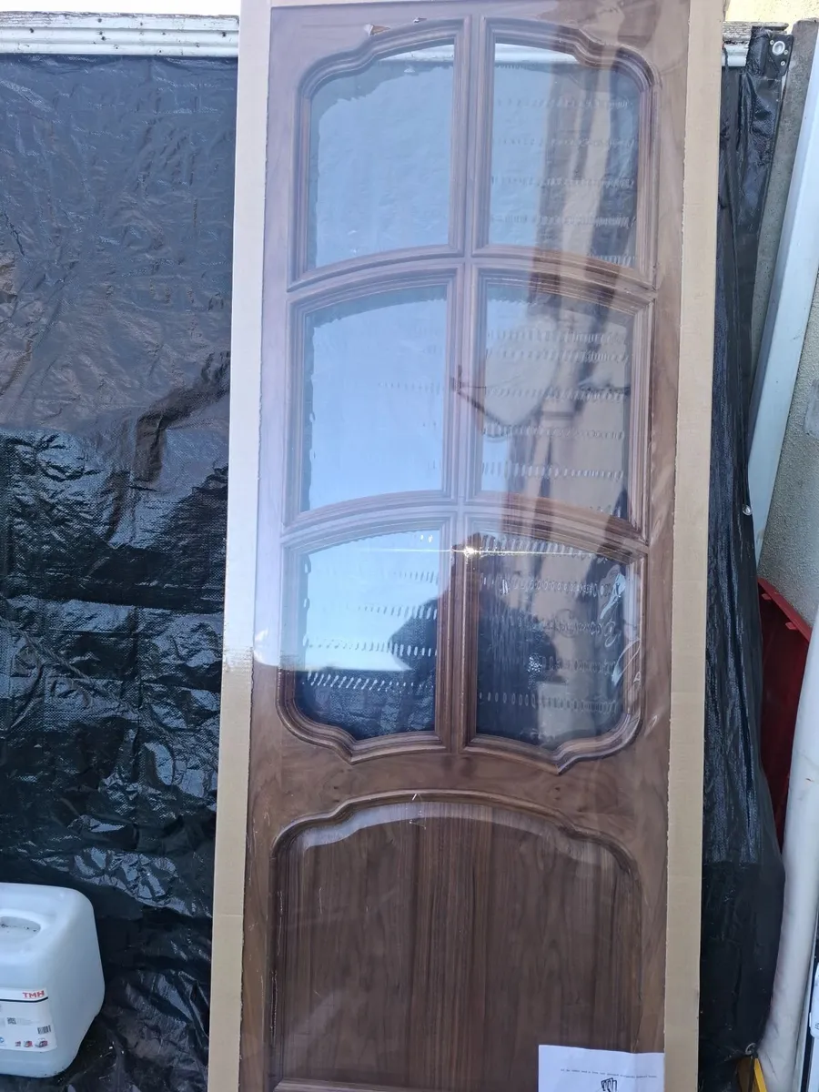Deanta door  ,solid walnut ,new. - Image 1