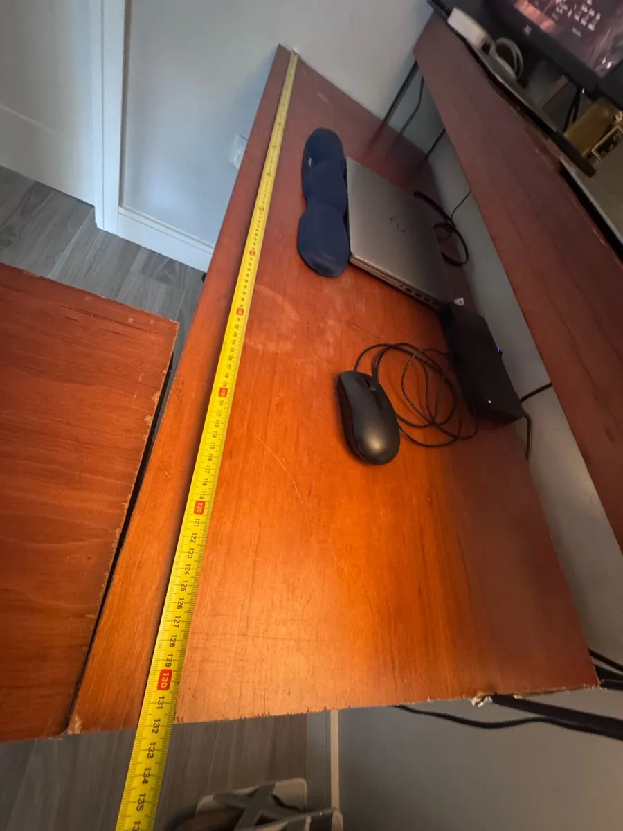 Desk - Image 4