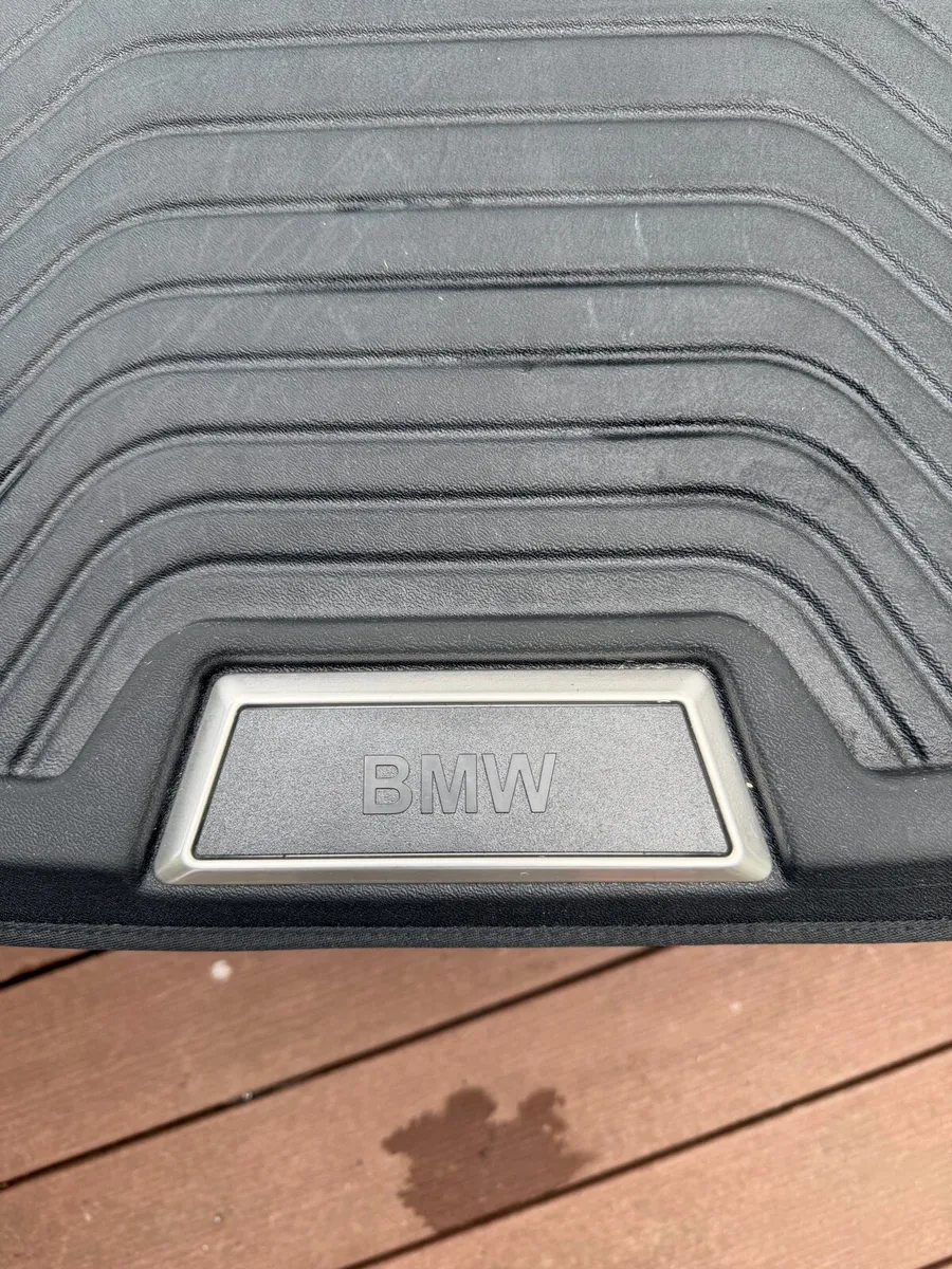 BMW 330 E rubber boot mat - Image 2