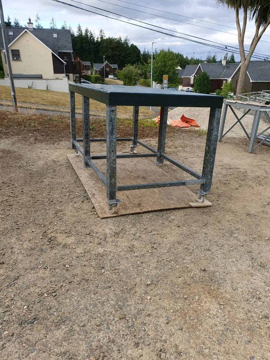Steel work bench - Image 2
