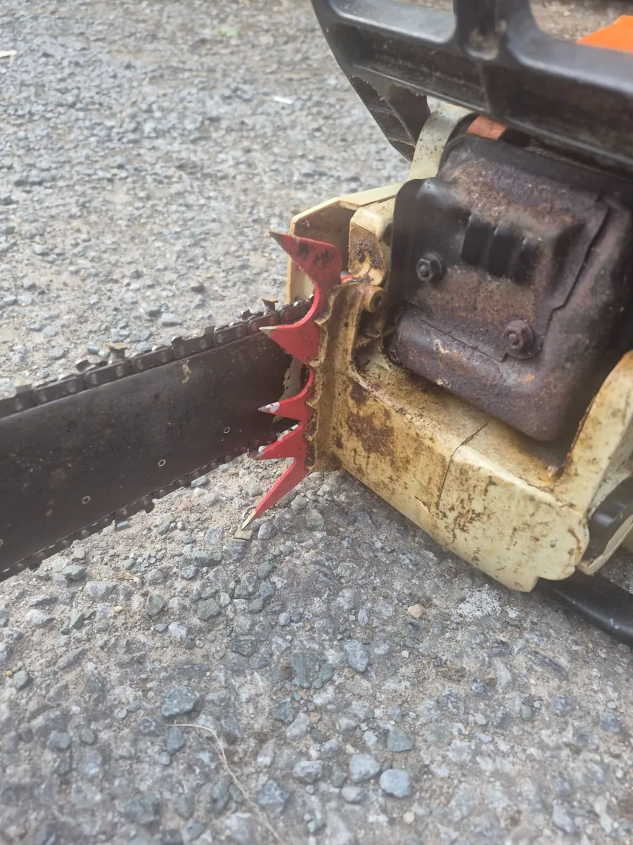 Stihl MS250 chainsaw - Image 3