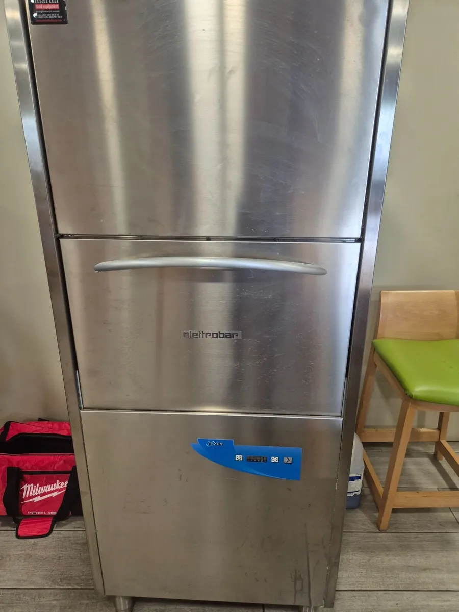 Commercial Dishwasher - Image 3