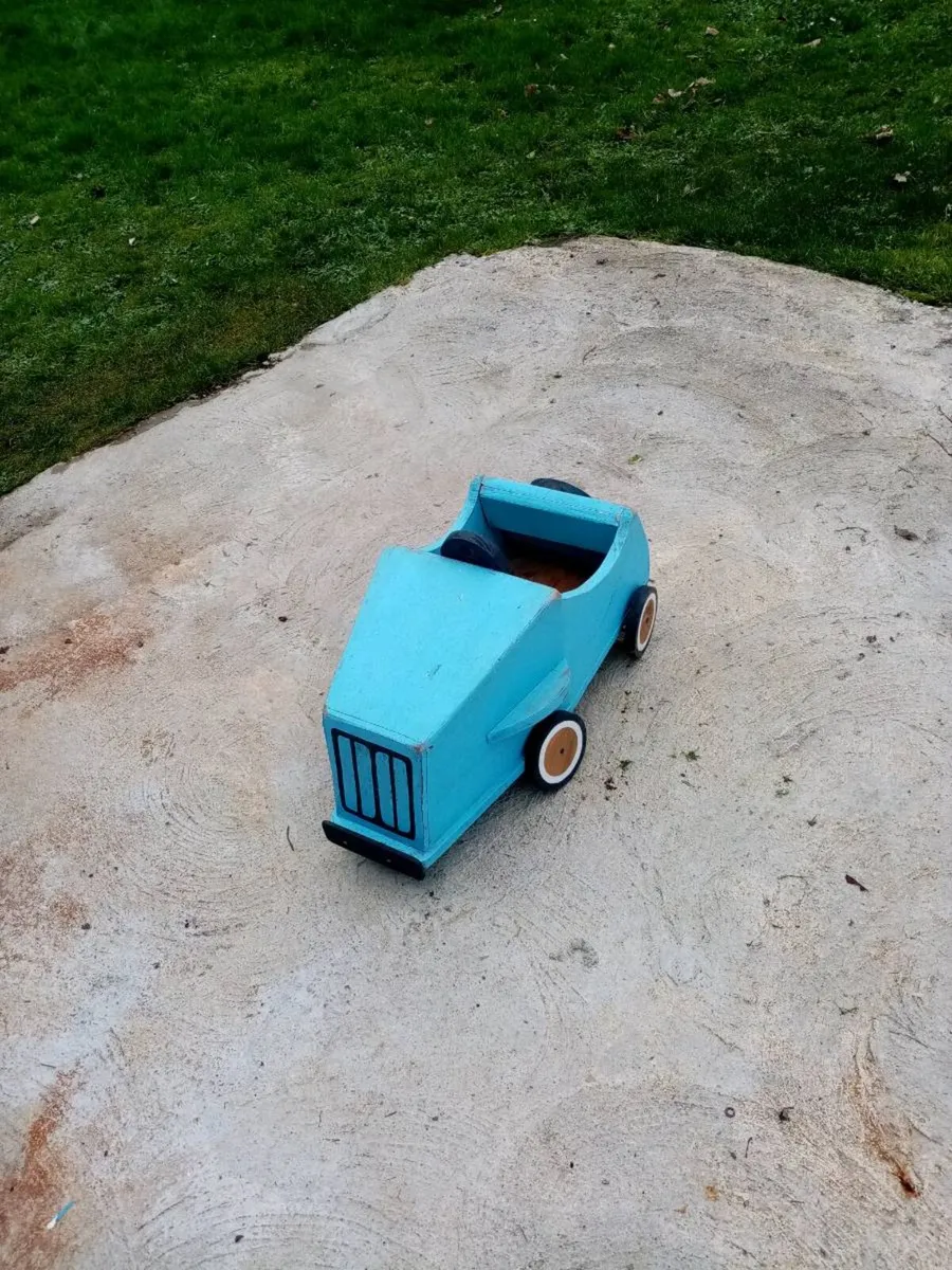Timber car - Image 1