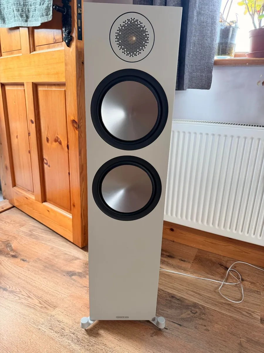 Monitor Audio Bronze 500 speakers