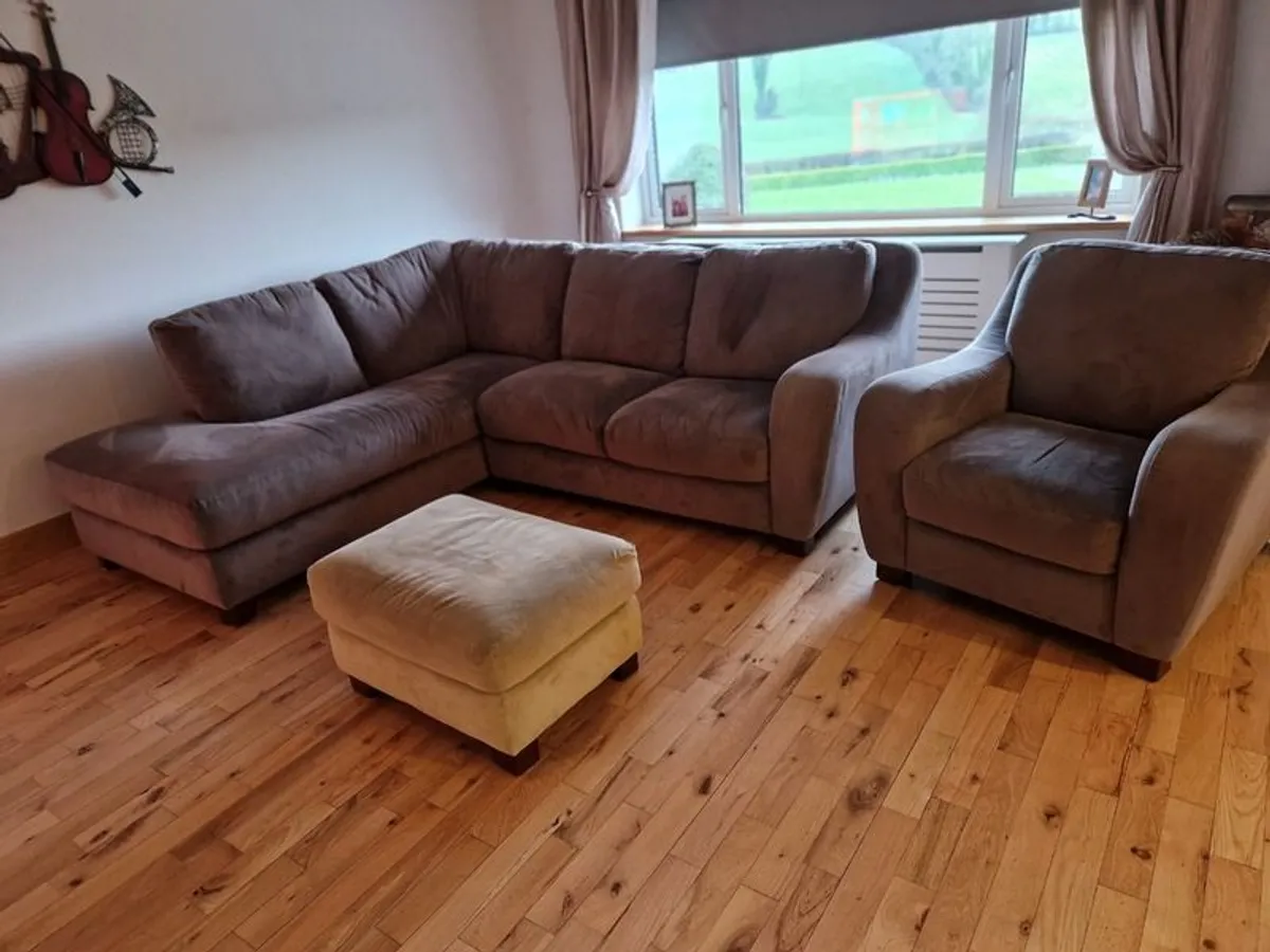 L shaped couch and foot stool - Image 3