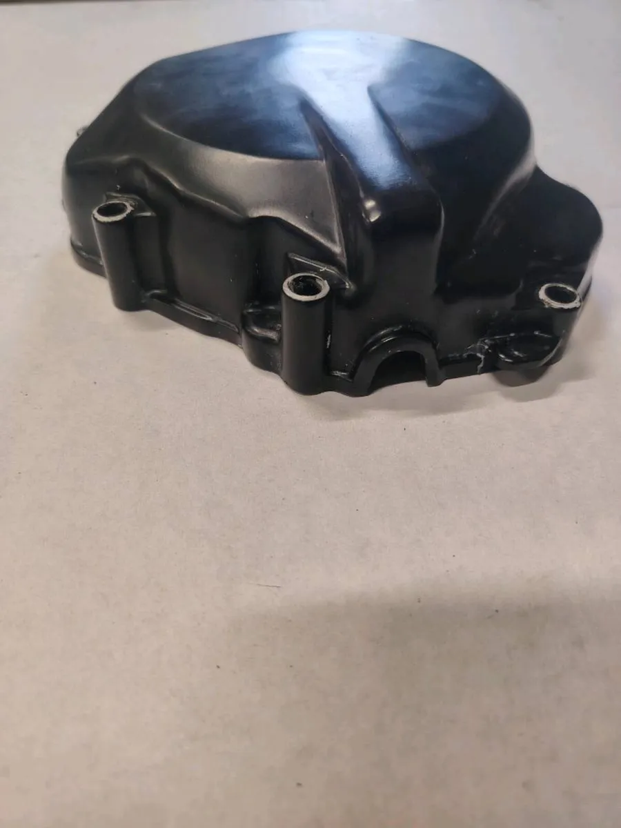 Gsxr upgrade parts /QS/R1 calipers/hugger - Image 3