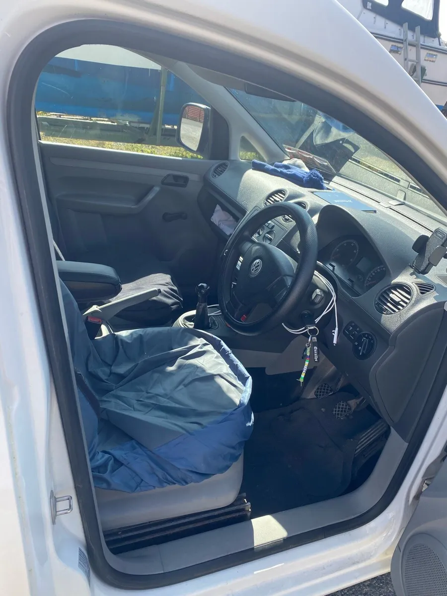 VW Caddy 1.9tdi 105 - Image 2