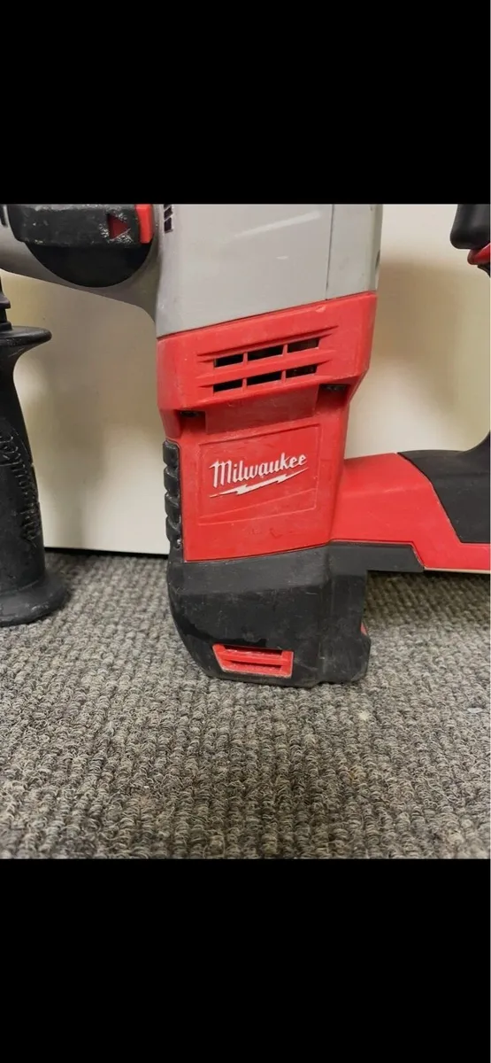 Milwaukee Rotary Hammer Drill Baretool HD18 HX - Image 3