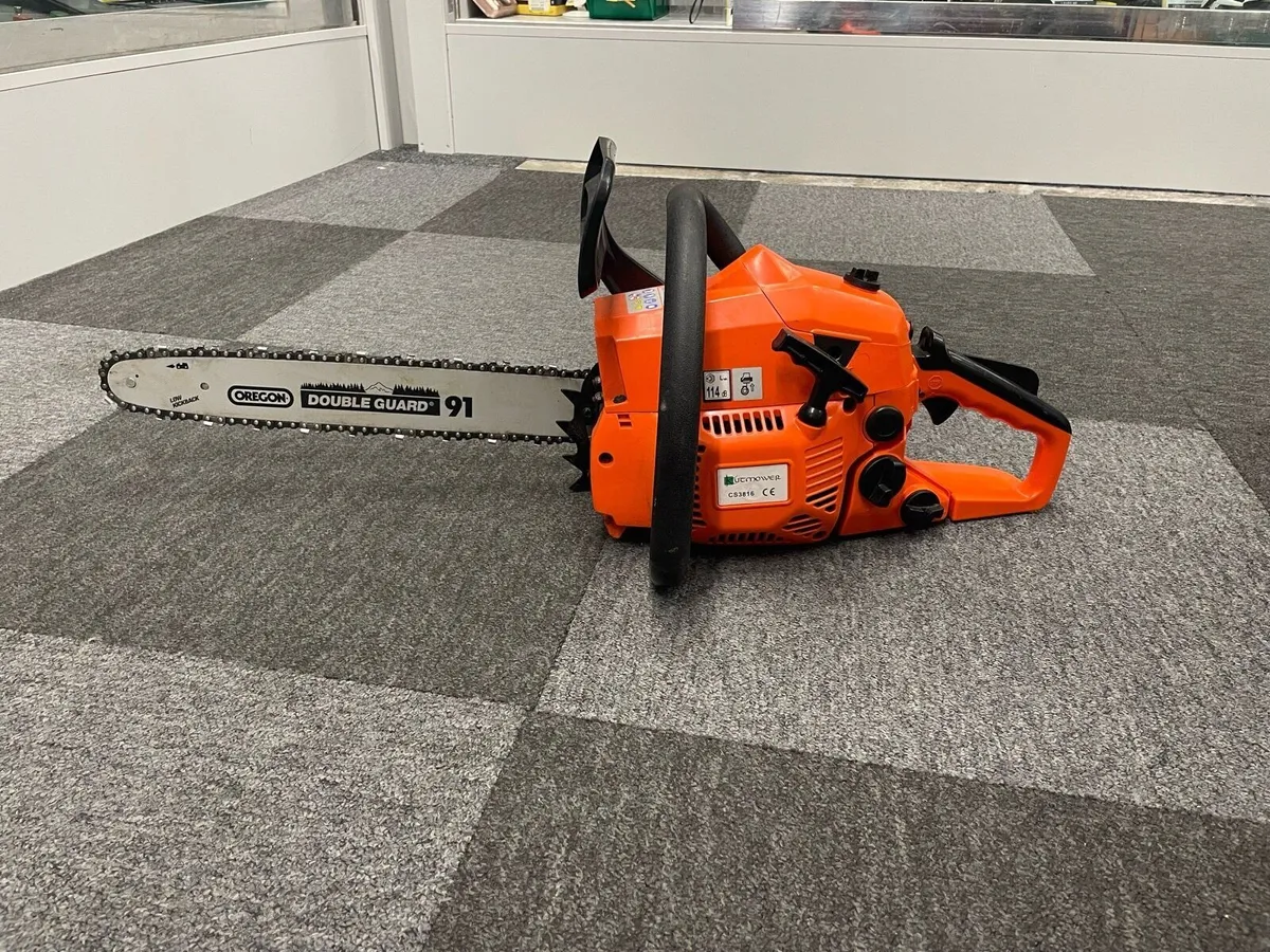 Kutmower chainsaw W/ Oregon 91 Chain - Image 3