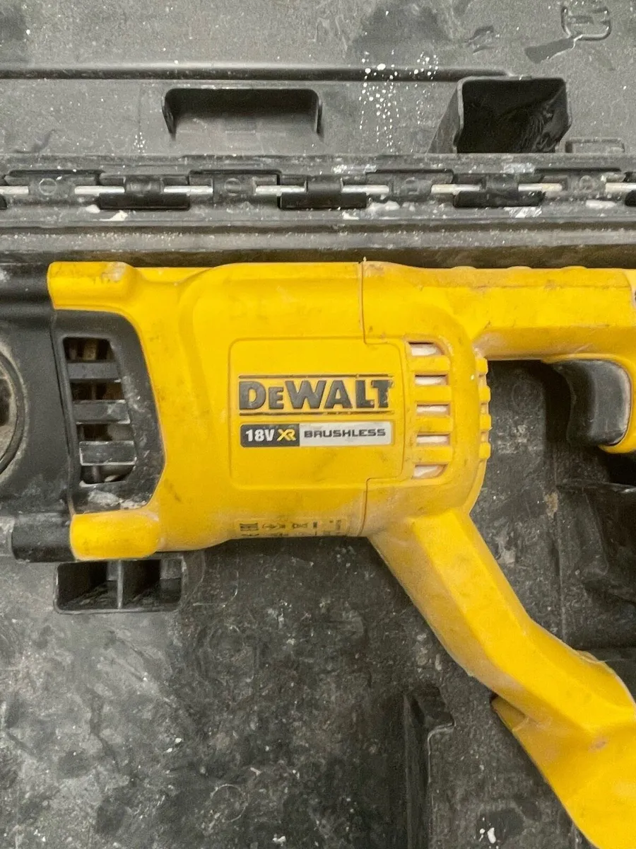 De Walt Drill & Hard Case DCH 033 - Image 2