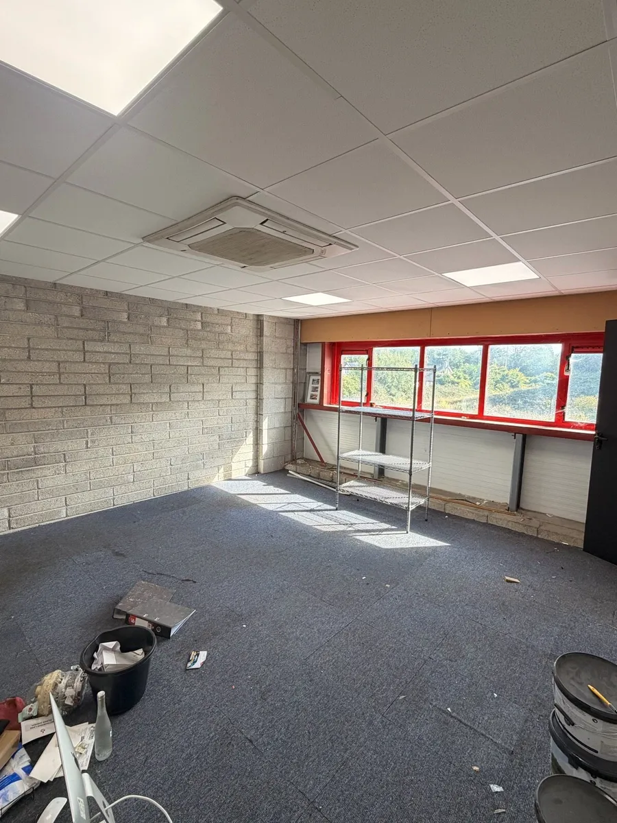 Commercial rooms for rent - Image 3