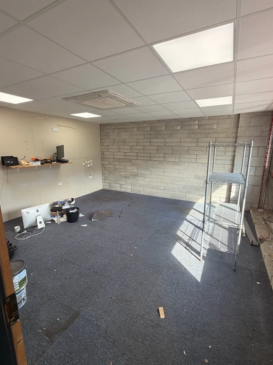 Commercial rooms for rent - Image 4
