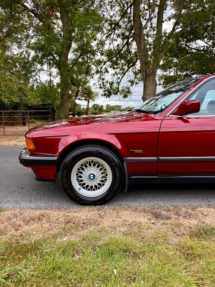 Stunning BMW 730i (2 owners from new) - Image 4