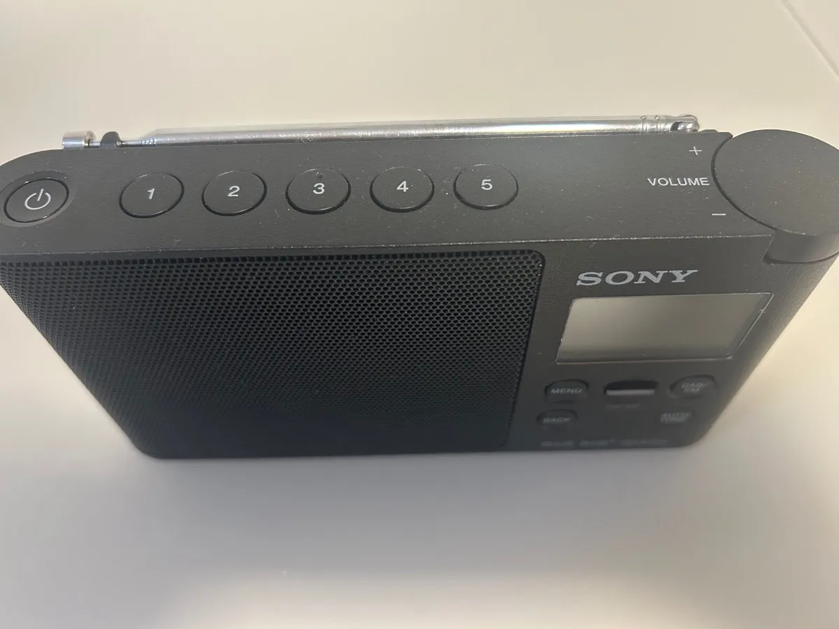 Sony XDR-S41D Portable DAB/DAB+/FM Digital Radio - Image 2