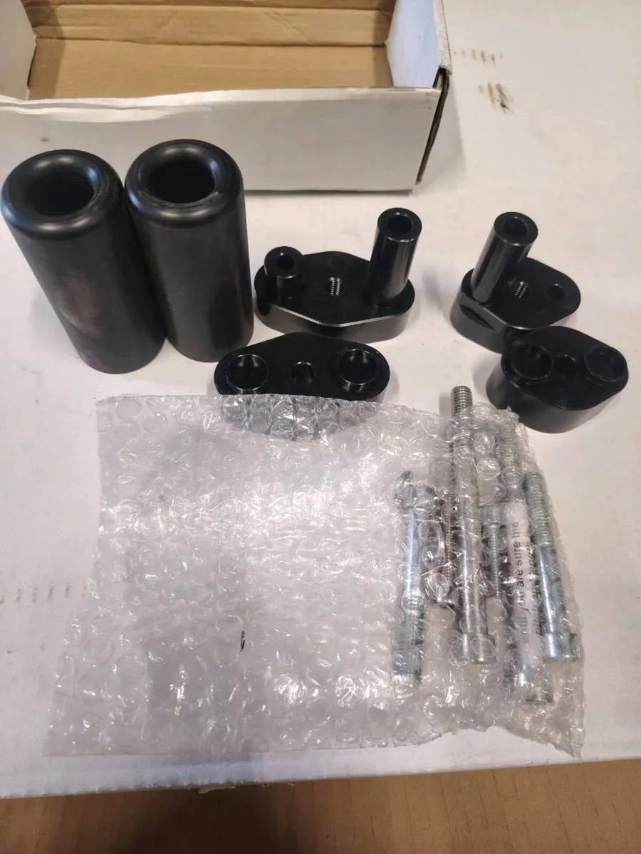 Aprillia parts - Image 1