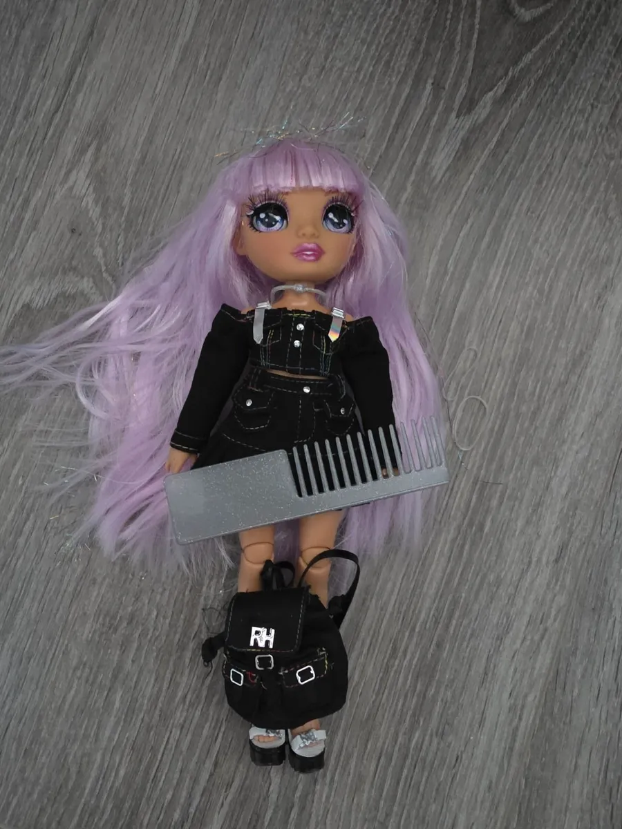 Rainbow High & Monster High Dolls - Image 2