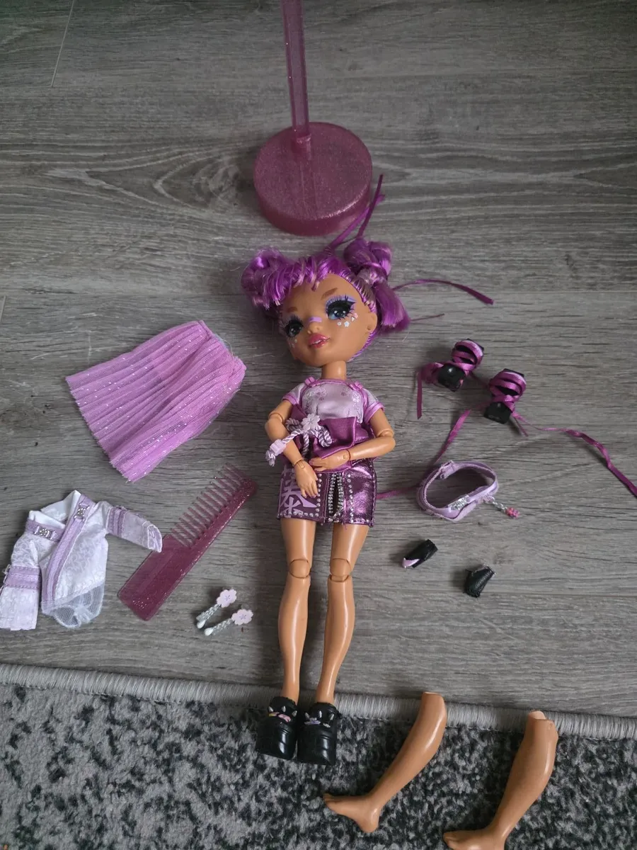 Rainbow High & Monster High Dolls - Image 4