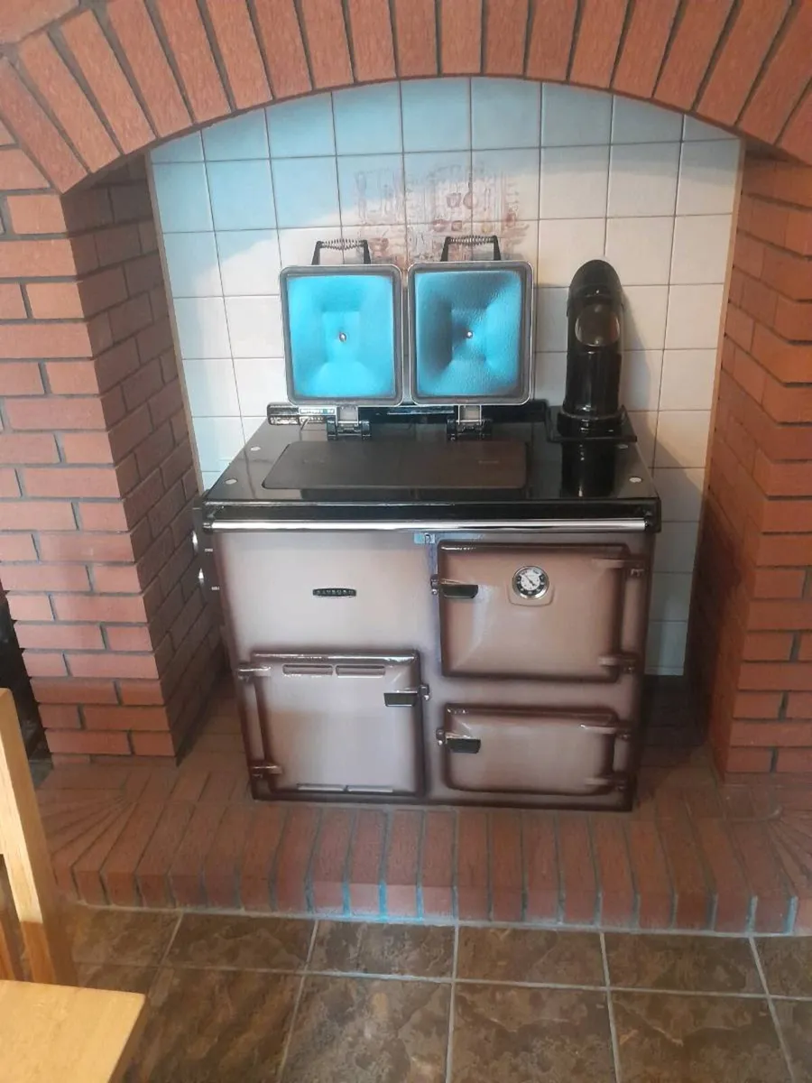 Oil cooker.