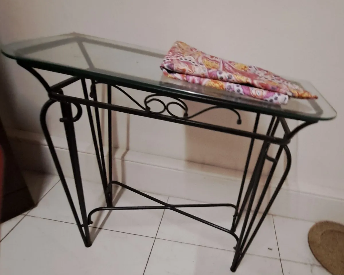 Glass side table - Image 2