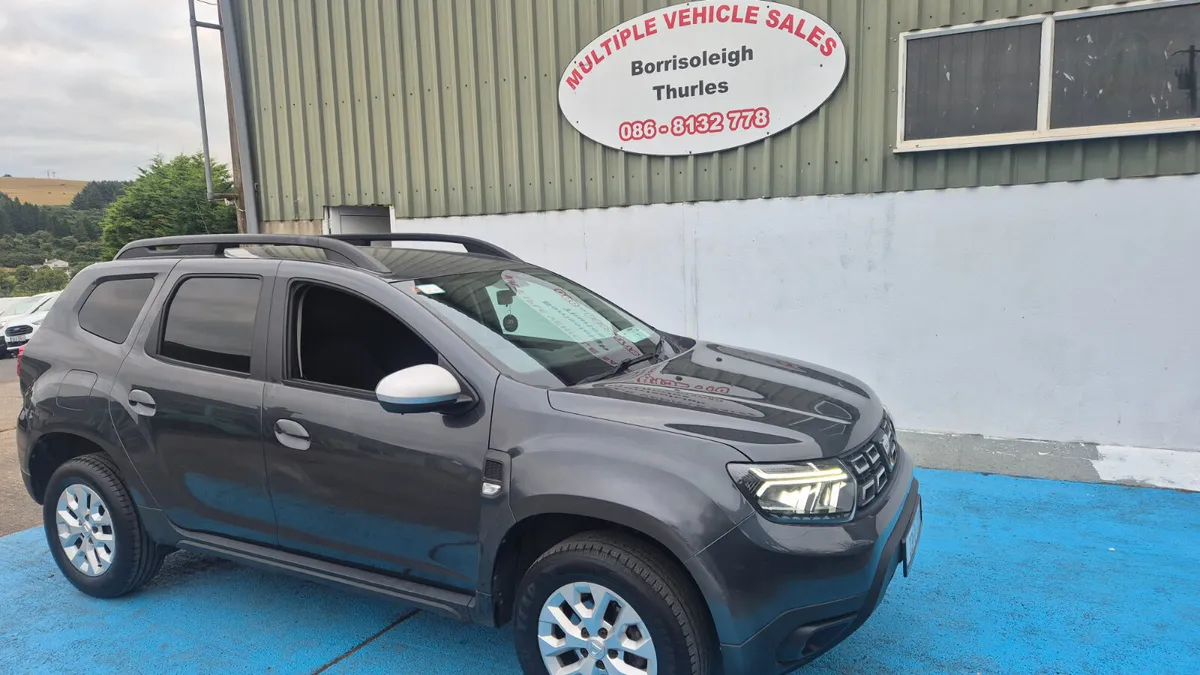 DACIA DUSTER 1.5 DIESEL COMMERCIAL VAN - Image 3