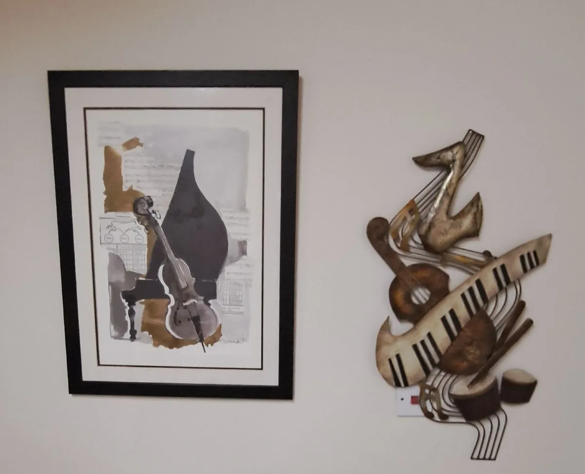 Painting and sculptor