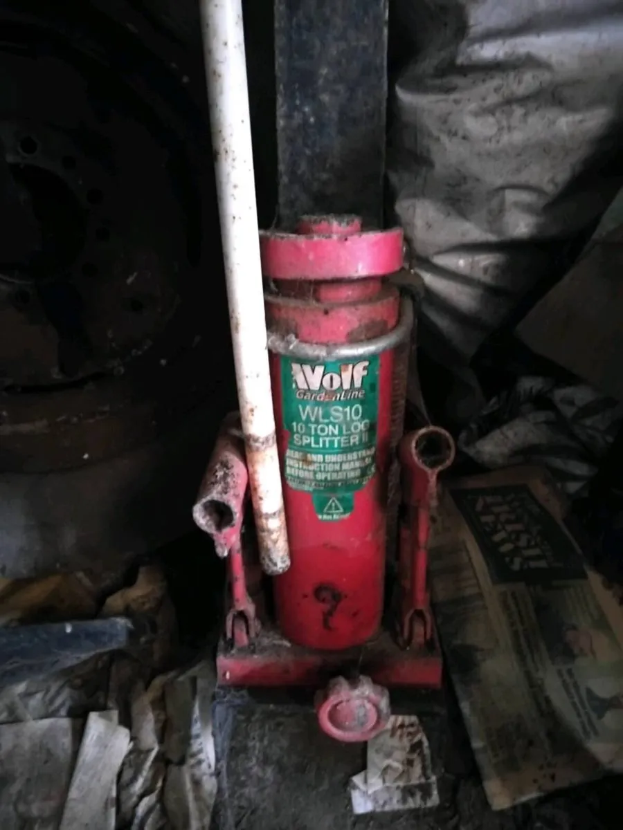 Log splitter - Image 1
