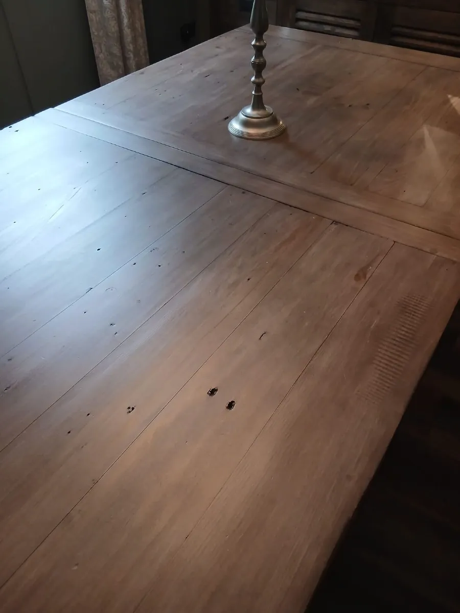 Extendable dining table - Image 4