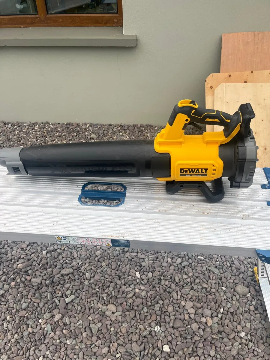 DeWalt 18 V leaf blower