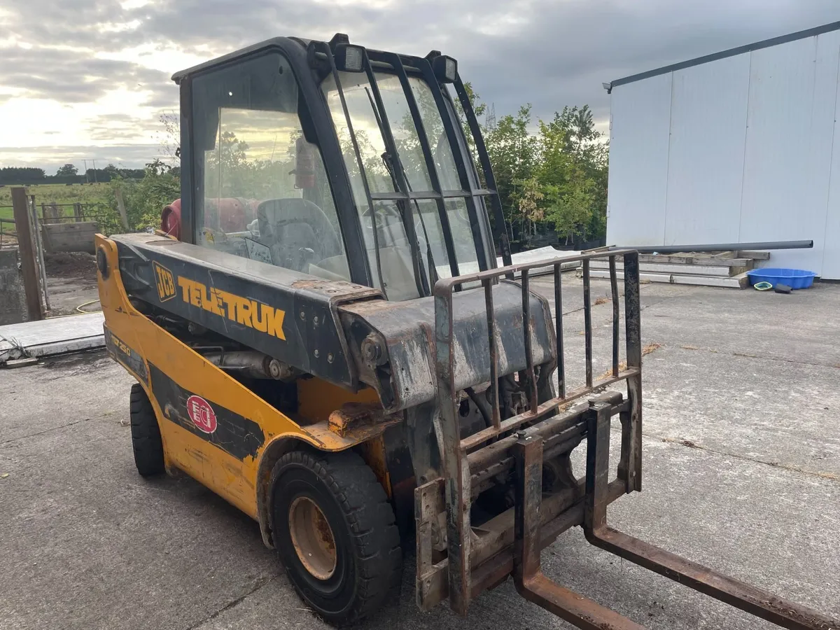 JCB TLG 2.5 Teletruk - Image 3