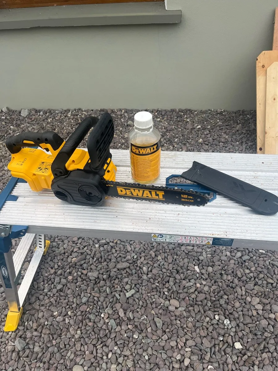 DeWalt 18Volt chainsaw