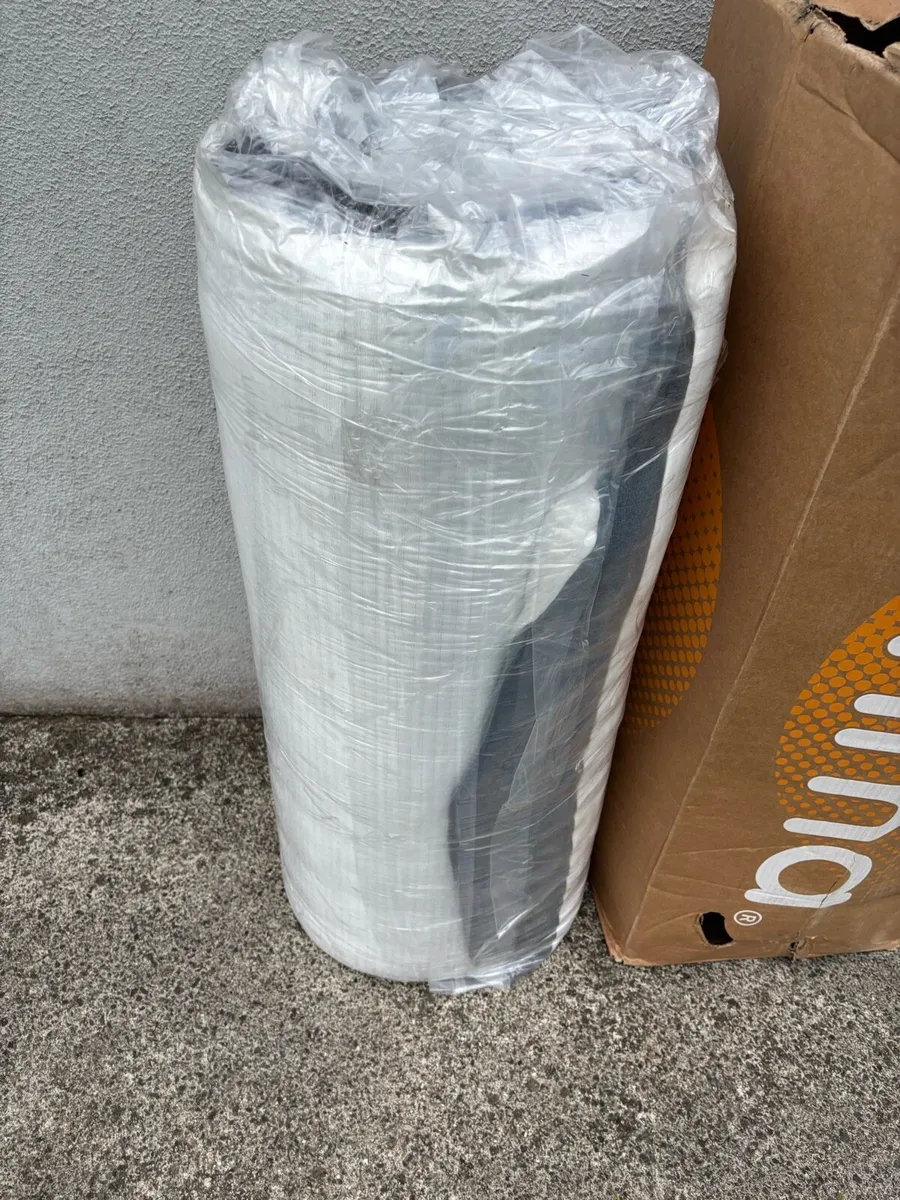 New mattress still in box - Image 1