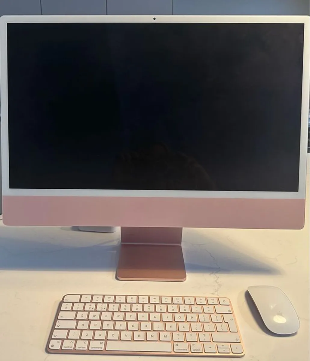 Apple iMac 24 inch M3 8GB 256GB 4.5K Pink Excellent Condition - Image 2