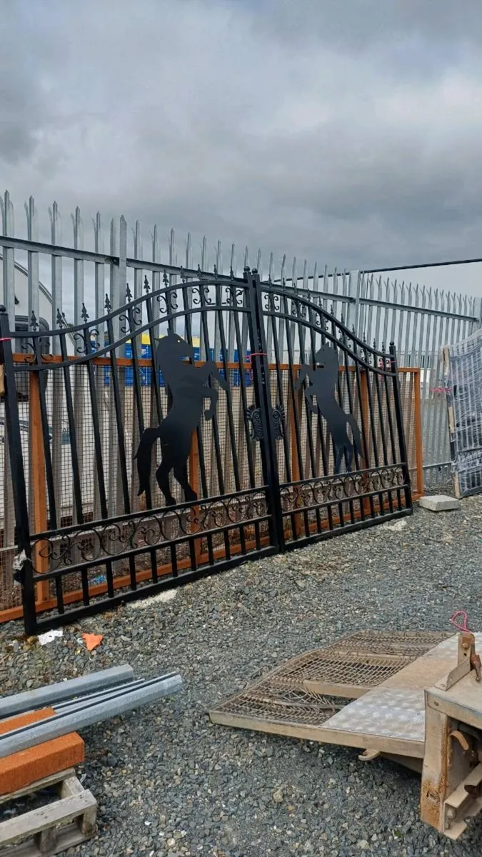 Gates - Image 1