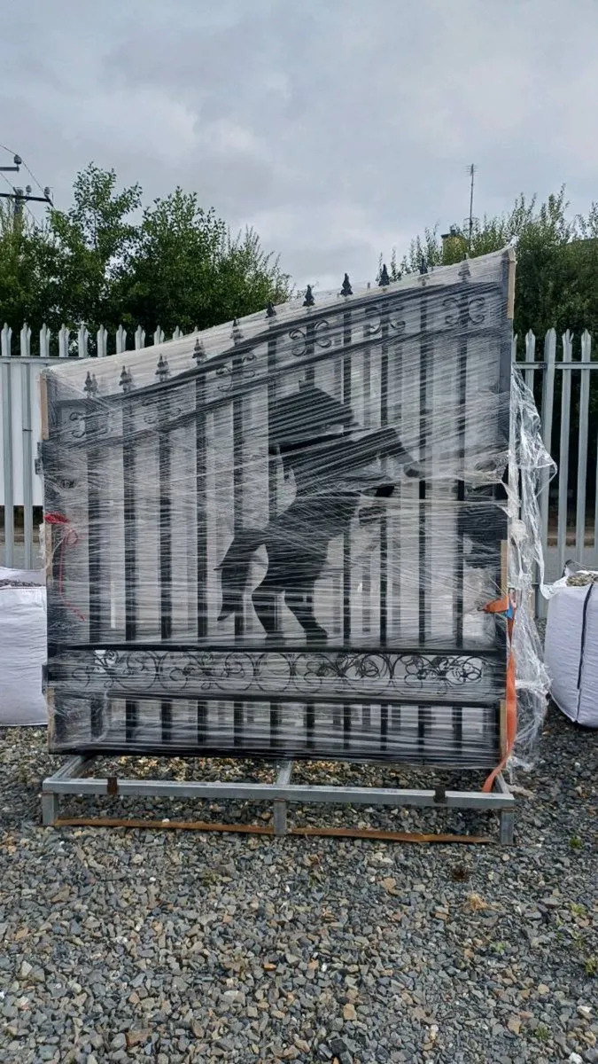 Gates - Image 2