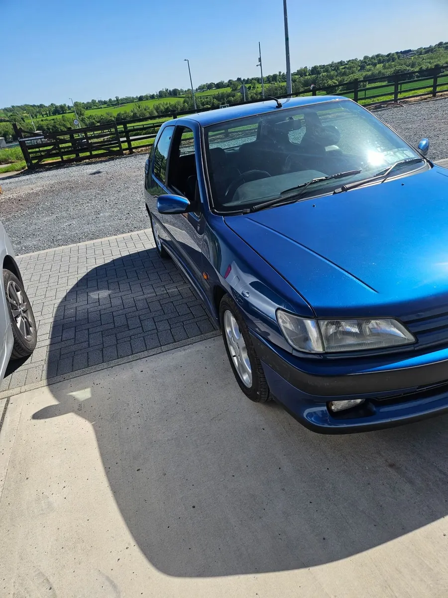 Peugeot  405     stdt and 205 for parts - Image 1