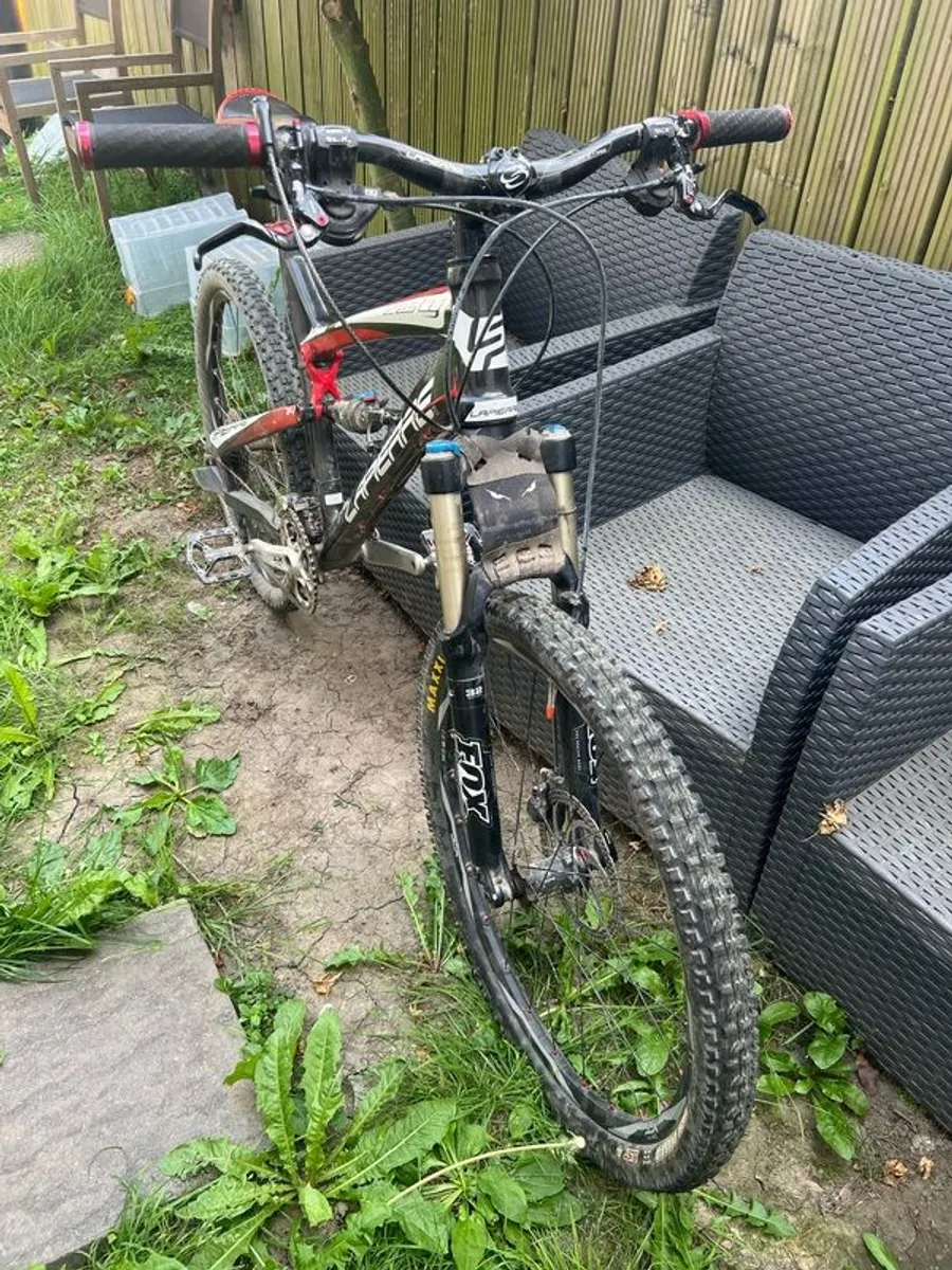 Lapierre Zesty 714 full carbon mountain bike - Image 1
