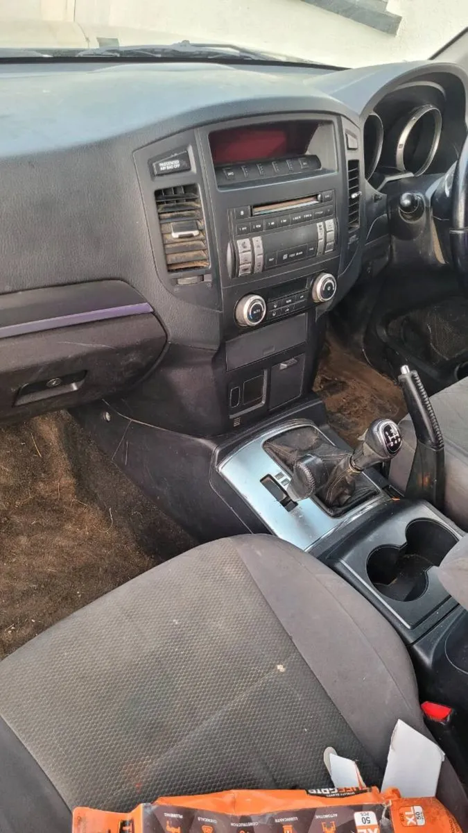 Mitsubishi Pajero - Image 3