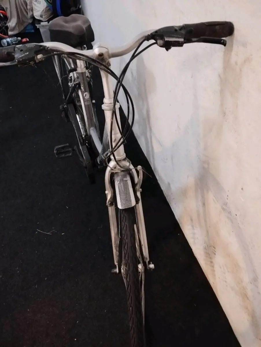 Ladies 28inch hybrid - Image 4