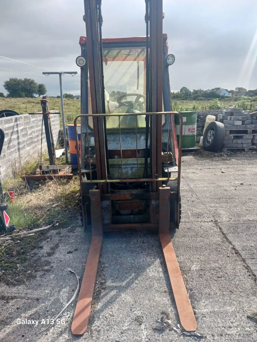 Forklift - Image 2
