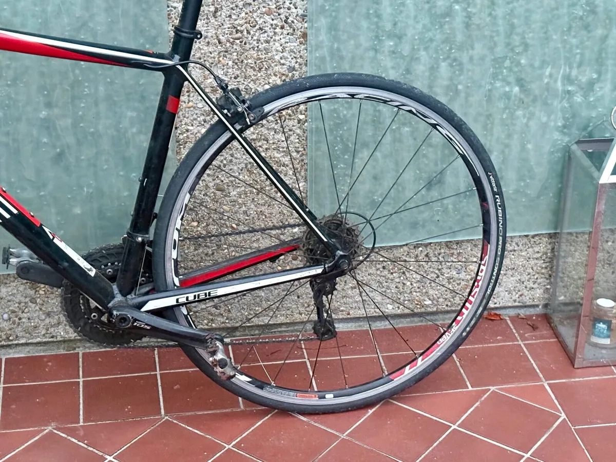 Cube Peloton Road Bike 56cm Frame - Image 4