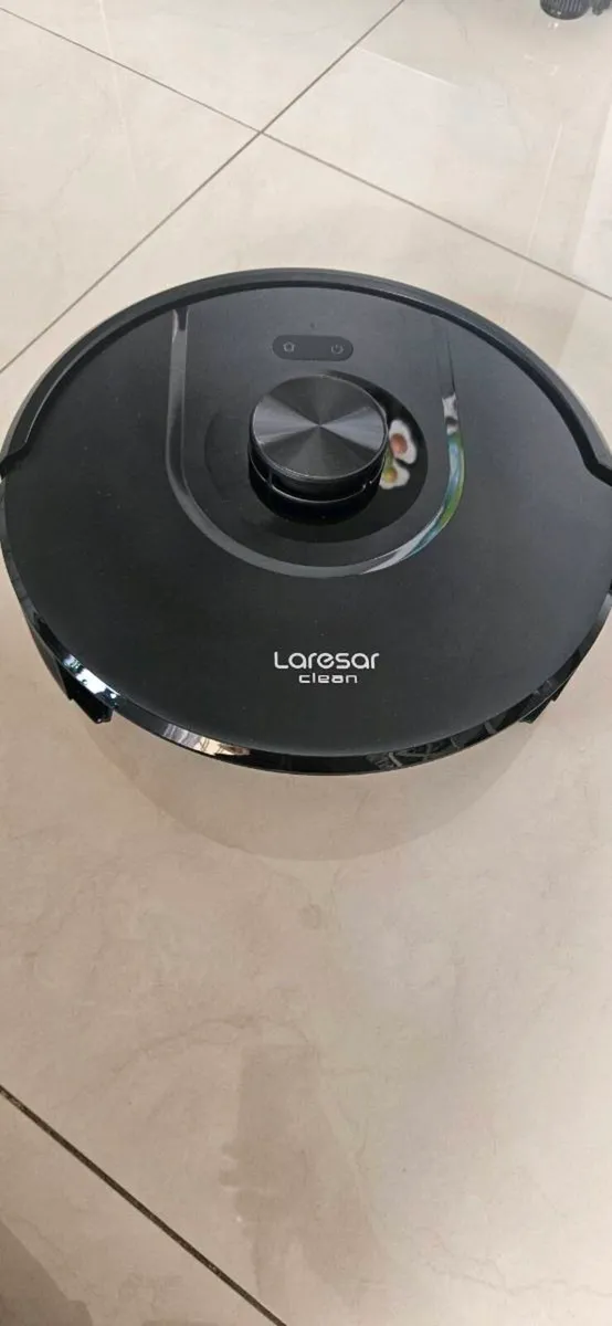 Laresar Clean Robot Vacuum and Mop - Image 2