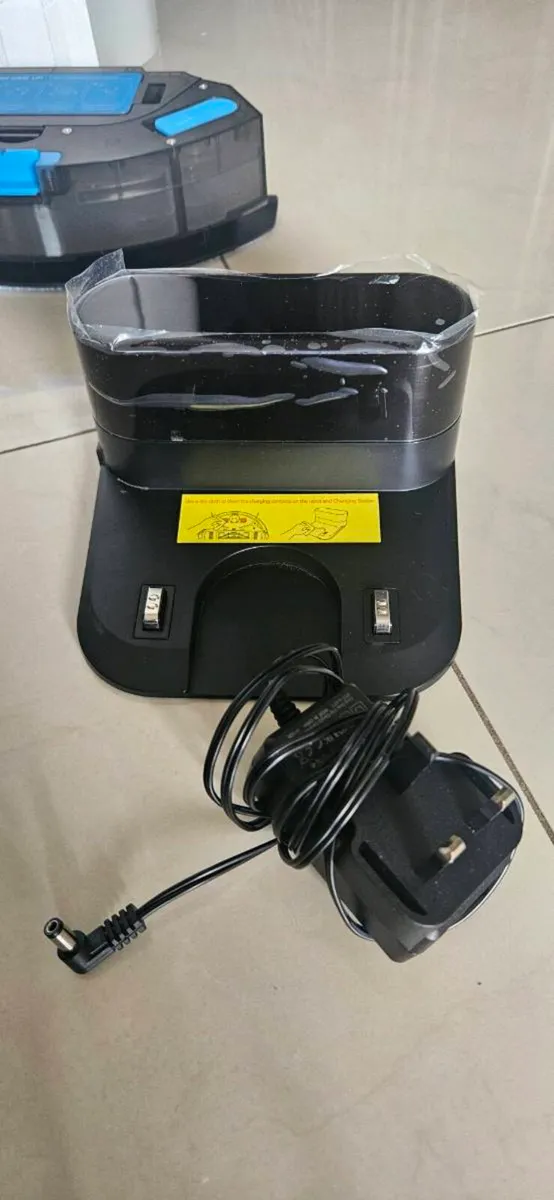 Laresar Clean Robot Vacuum and Mop - Image 3