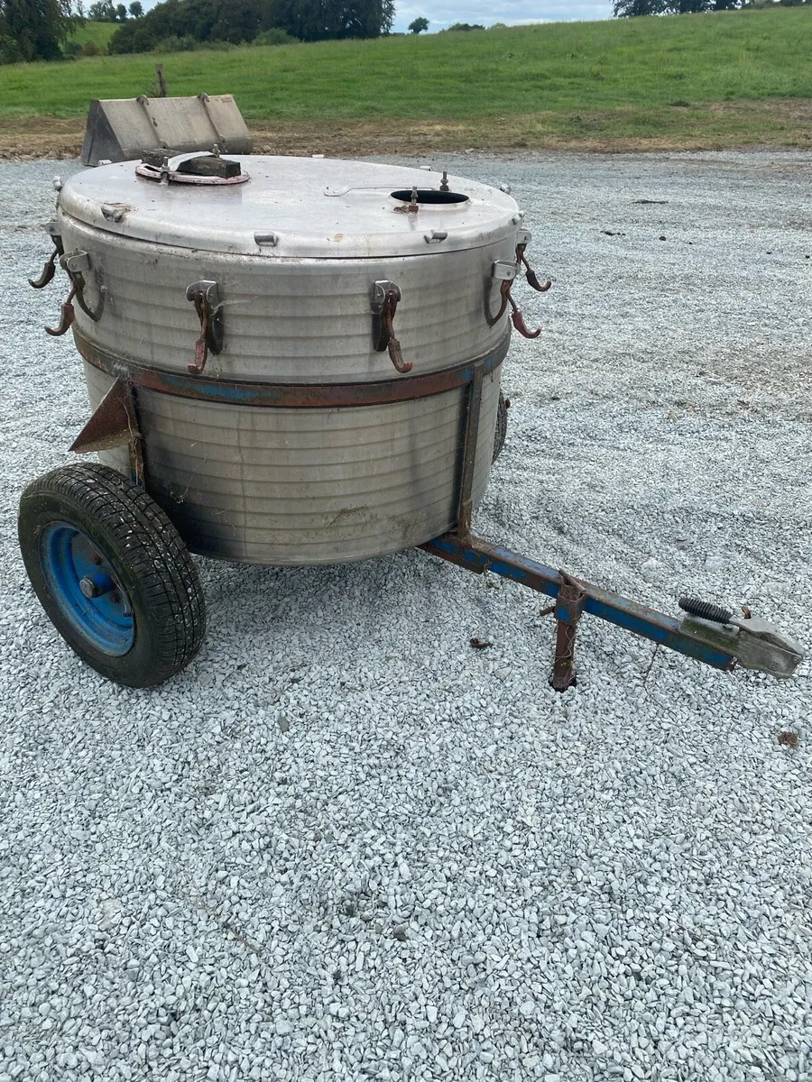 Milk tank