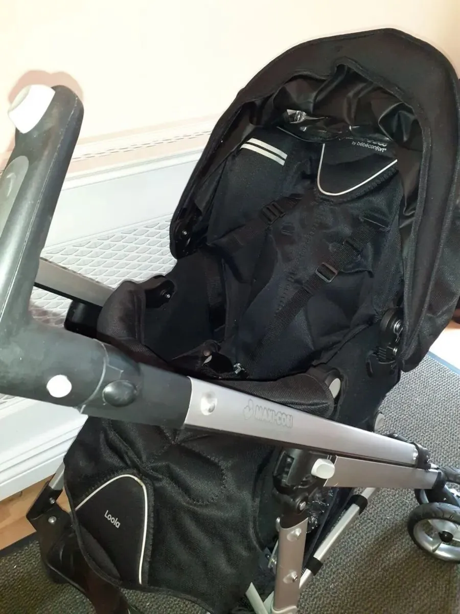 NEW! Maxi Cosi buggy birth to 4yrs folds small - Image 4
