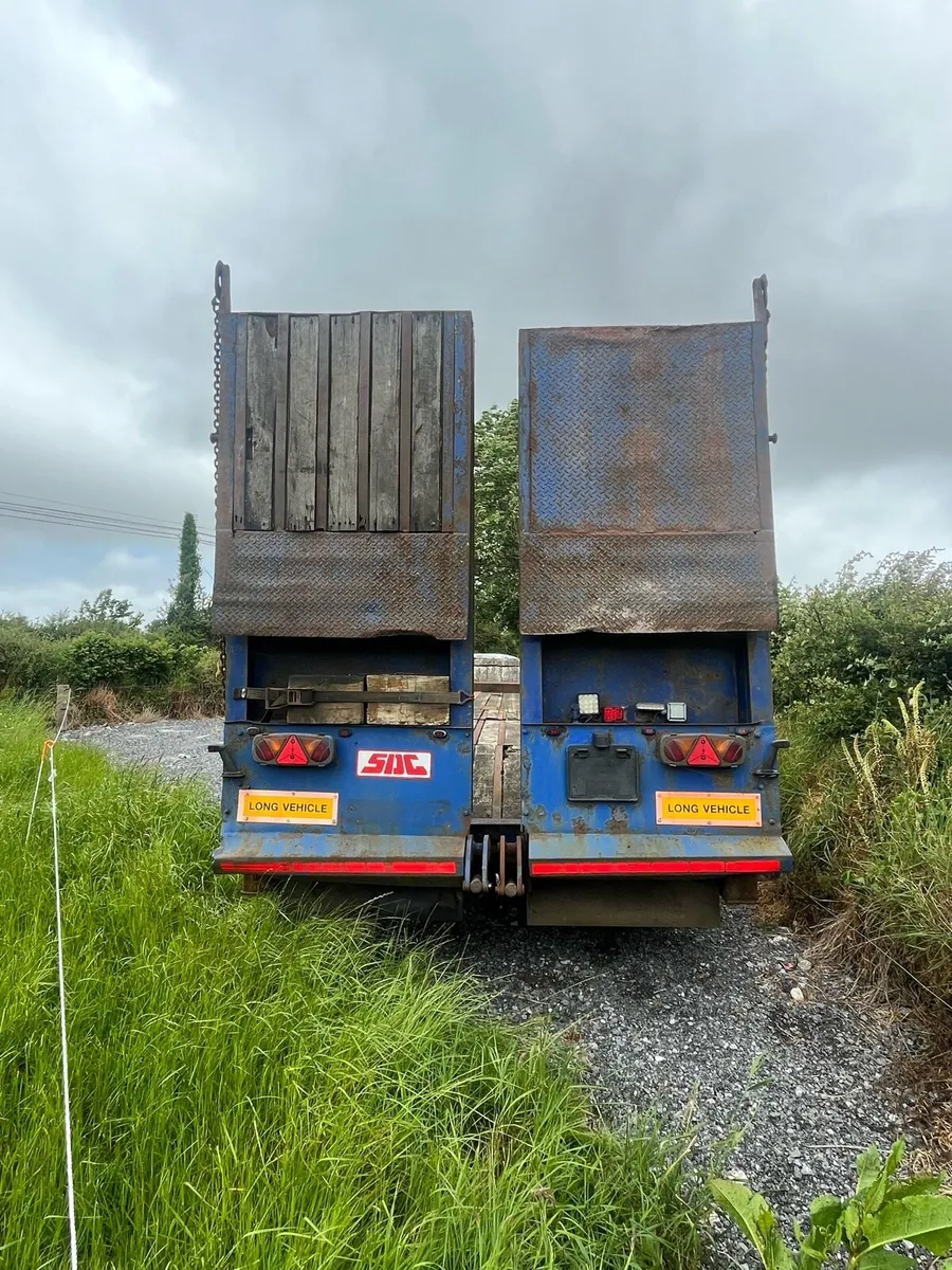 Low loader - Image 3