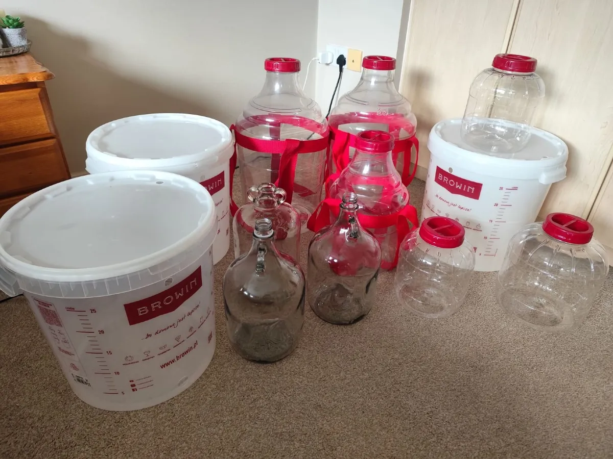 Large Home Brewing / Wine Making Equipment Bundle - Image 1