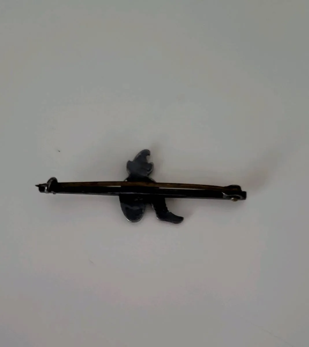 Silver pin, brooch by Bernard Instone - Image 2