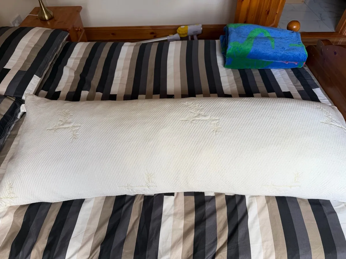 Bolster Memory Foam Pillow - Image 1